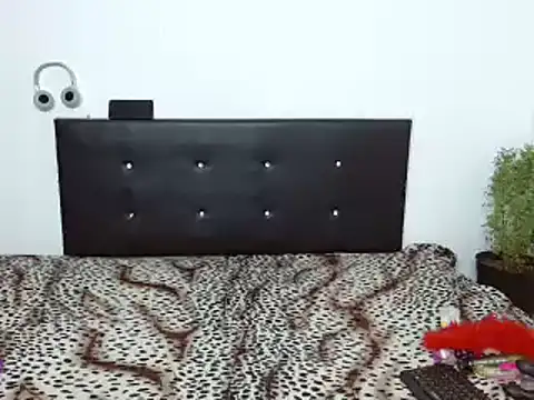 Shanttal0272 online show from 02/18/25, 10:05