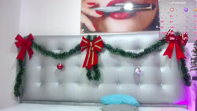 horny-juliette online show from 12/27/24, 03:53