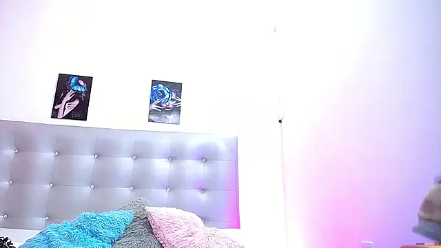 horny-juliette online show from 01/16/26, 03:38