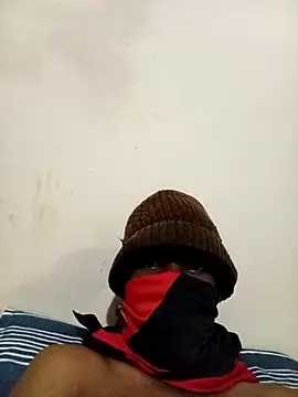 Snapshot of Smash018 chatting on 09/17/25, 11:06 Smash018 online show from 09/17/25, 11:06