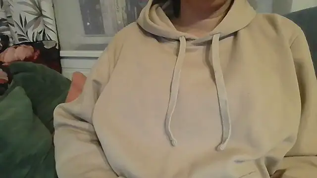 parismira online show from 12/16/24, 03:22