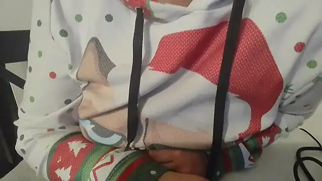 parismira online show from 12/17/24, 04:43