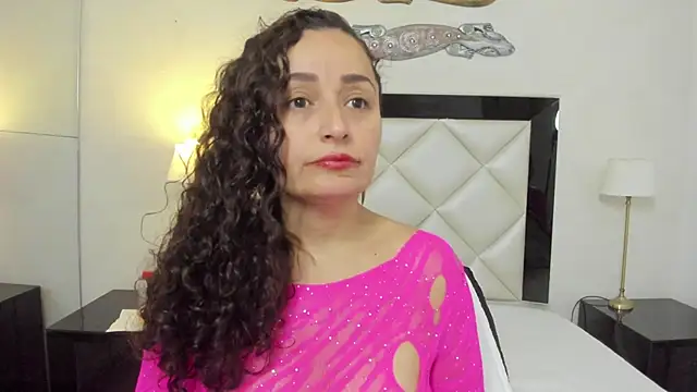  luna  sweet  online show from 02/16/25, 03:26