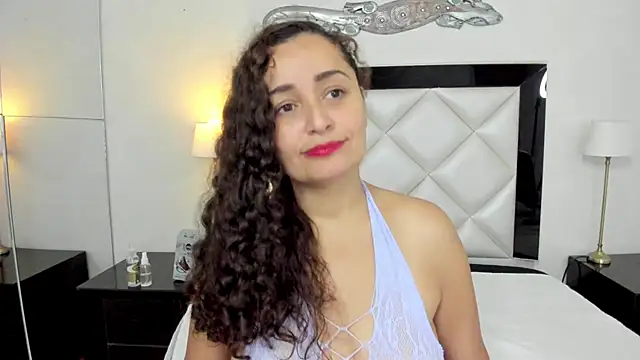  luna  sweet  online show from 03/05/25, 01:52