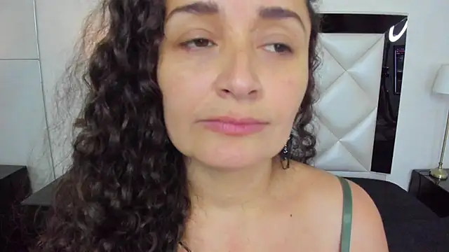  luna  sweet  online show from 03/15/25, 07:09