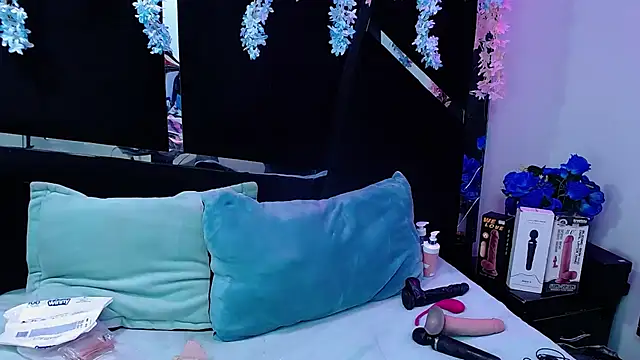 Snapshot of Cocoo_Nuth chatting on 03/15/25, 03:07 Cocoo Nuth online show from 03/15/25, 03:07