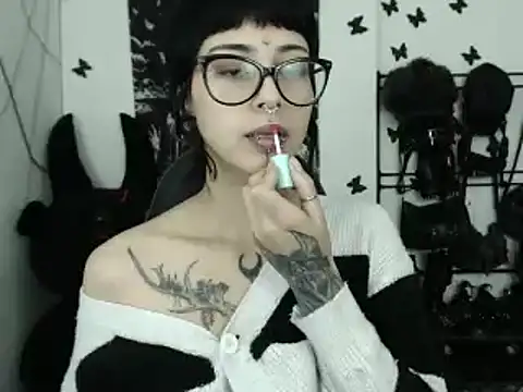 Snapshot of n0sferatus__ chatting on 02/14/26, 03:25 n0sferatus online show from 02/14/26, 03:25