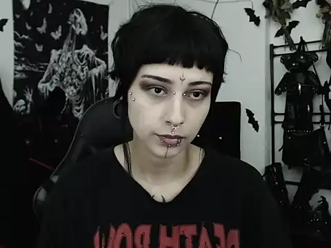 Snapshot of n0sferatus__ chatting on 06/23/26, 03:15 n0sferatus online show from 06/23/26, 03:15