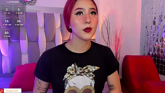 Snapshot of Megan_wolf1_ chatting on 01/31/25, 04:25 Megan wolf1  online show from 01/31/25, 04:25
