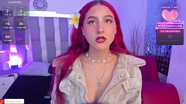 Snapshot of Megan_wolf1_ chatting on 03/21/25, 09:01 Megan wolf1  online show from 03/21/25, 09:01