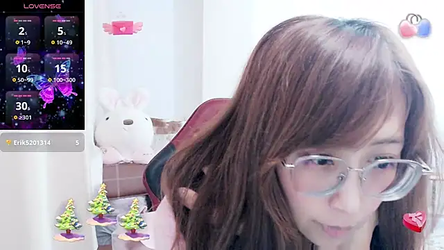 Snapshot of aFanny chatting on 03/13/25, 03:28 aFanny online show from 03/13/25, 03:28