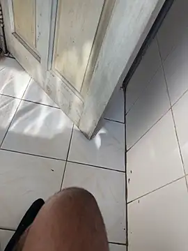 Snapshot of Black-mamba-madingo chatting on 12/19/25, 01:18 Black-mamba-madingo online show from 12/19/25, 01:18