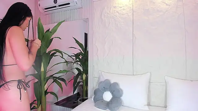 Snapshot of MiaCollson chatting on 02/20/26, 07:58 MiaCollson online show from 02/20/26, 07:58