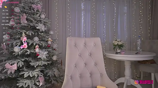 Snapshot of _Moon__Shine_ chatting on 01/10/26, 04:47 Moon Shine online show from 01/10/26, 04:47