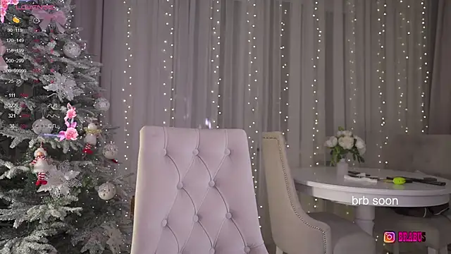 Snapshot of _Moon__Shine_ chatting on 01/16/26, 12:25 Moon Shine online show from 01/16/26, 12:25