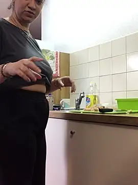 Snapshot of rafamarianoofc chatting on 02/22/25, 01:13 rafamarianoofc online show from 02/22/25, 01:13