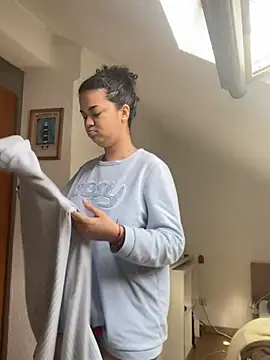 Snapshot of rafamarianoofc chatting on 02/25/25, 10:47 rafamarianoofc online show from 02/25/25, 10:47