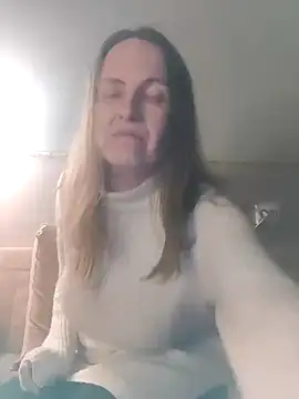 Evelina cute online show from 12/24/24, 06:39