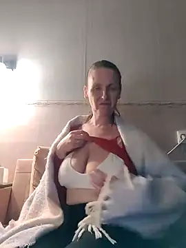 Evelina cute online show from 12/26/24, 11:03