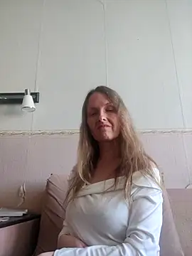 Evelina cute online show from 10/01/25, 10:10