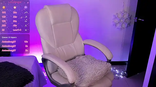 nyna 1 online show from 02/22/25, 01:44