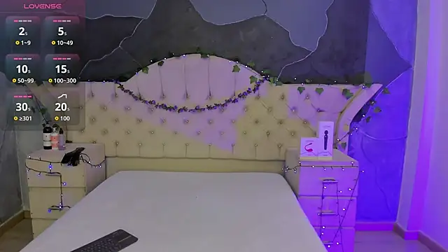 AmberGreyy  online show from 11/10/25, 05:23