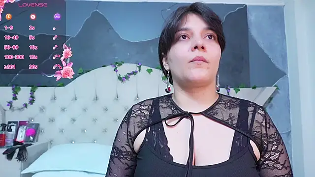 AmberGreyy  online show from 04/26/26, 05:21