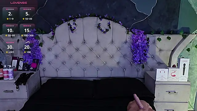 AmberGreyy  online show from 06/15/26, 06:54