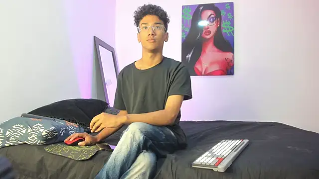 harrytwink18 online show from 03/03/25, 01:20