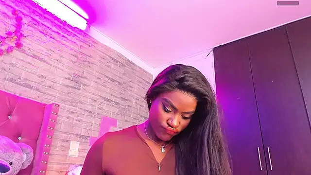 Snapshot of IsabellaBromsS chatting on 02/08/25, 07:49 IsabellaBromsS online show from 02/08/25, 07:49