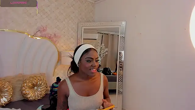 Snapshot of IsabellaBromsS chatting on 09/16/25, 08:43 IsabellaBromsS online show from 09/16/25, 08:43