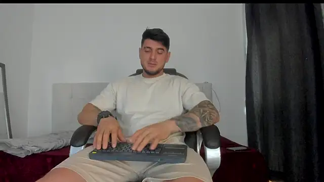 Teilor Creed online show from 11/18/25, 07:40