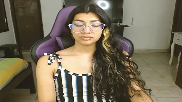 engielphoenis14 online show from 02/13/25, 07:13