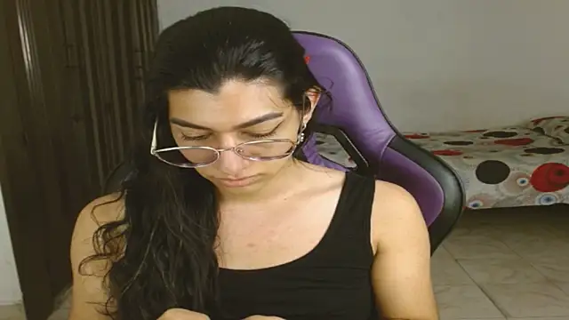 engielphoenis14 online show from 09/18/25, 09:06