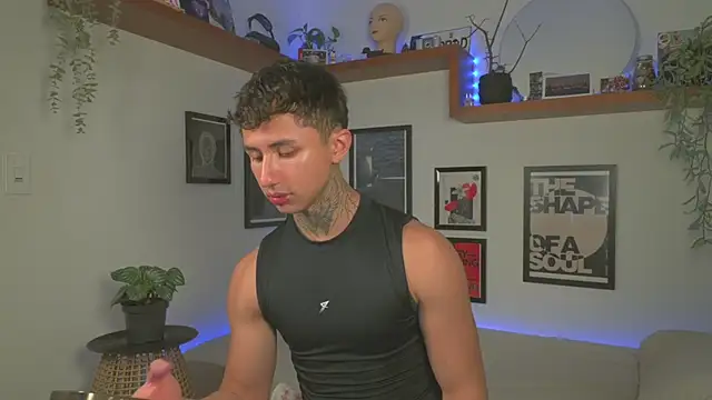 ArchiGoldd online show from 04/21/26, 10:01