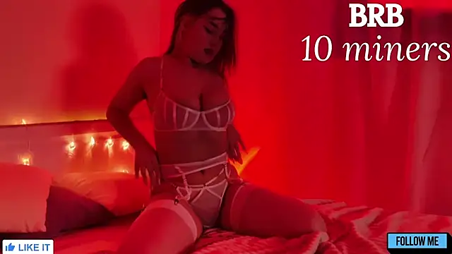 Snapshot of Emily_Gin chatting on 03/02/26, 05:08 Emily Gin online show from 03/02/26, 05:08