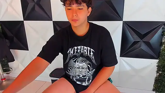 Dani cumboy online show from 10/23/25, 03:33