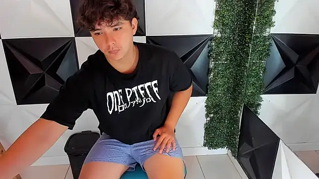 Dani cumboy online show from 10/26/25, 02:34