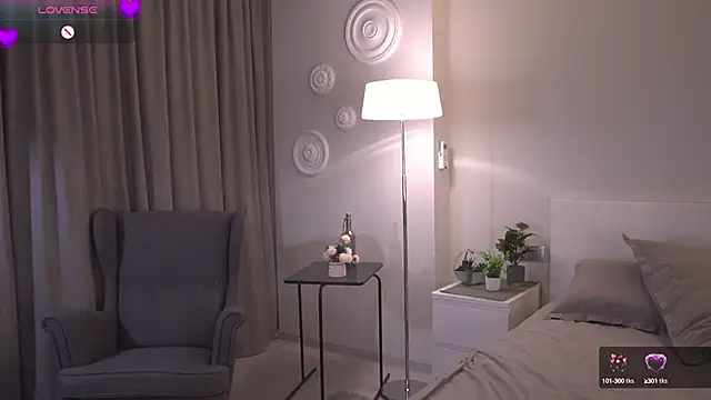 SallyReidj online show from 10/10/25, 01:15