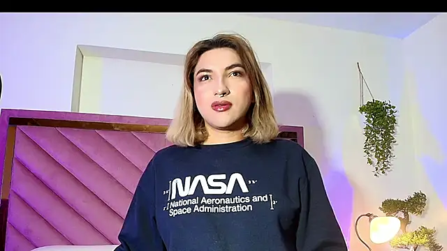 TomLondon  online show from 09/24/25, 11:13