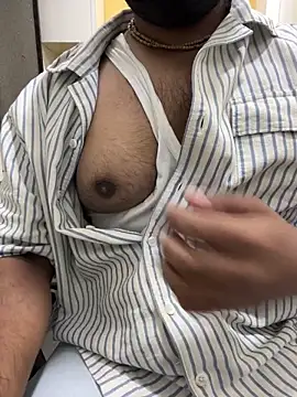 dick69lil online show from 05/11/26, 07:36