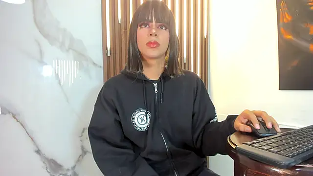 Tiff Valentine online show from 02/23/25, 05:12