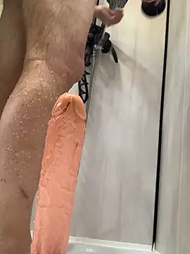 Snapshot of Bigtoyaddict chatting on 03/11/26, 08:09 Bigtoyaddict online show from 03/11/26, 08:09