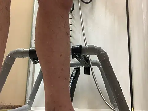 Snapshot of Bigtoyaddict chatting on 03/25/26, 06:19 Bigtoyaddict online show from 03/25/26, 06:19