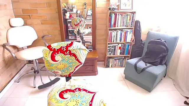 VioletaGomezCo online show from 09/19/25, 01:56