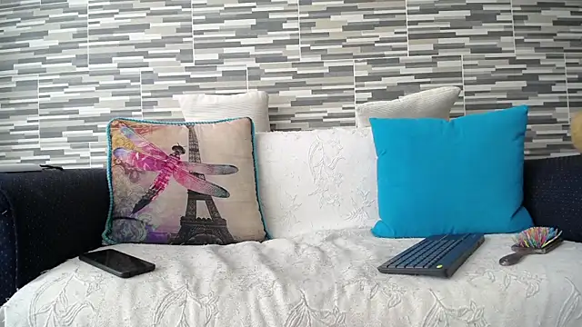 VioletaGomezCo online show from 10/17/25, 02:52