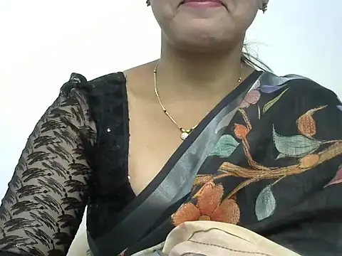 Snapshot of rashmika_reddy chatting on 03/27/26, 08:26 rashmika reddy online show from 03/27/26, 08:26