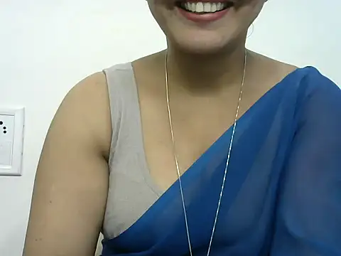 Snapshot of rashmika_reddy chatting on 05/11/26, 05:32 rashmika reddy online show from 05/11/26, 05:32