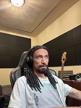 hotcamboy420 online show from 01/12/26, 07:08