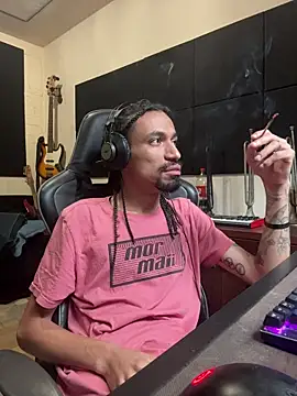 hotcamboy420 online show from 02/01/26, 06:28